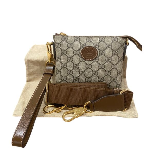 NEW Gucci Messenger GG Supreme Monogram Crossbody Clutch Wristlet Bag - Picture 3 of 14